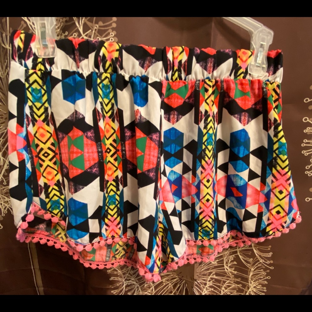 Kii SHORTS geometric Medium M